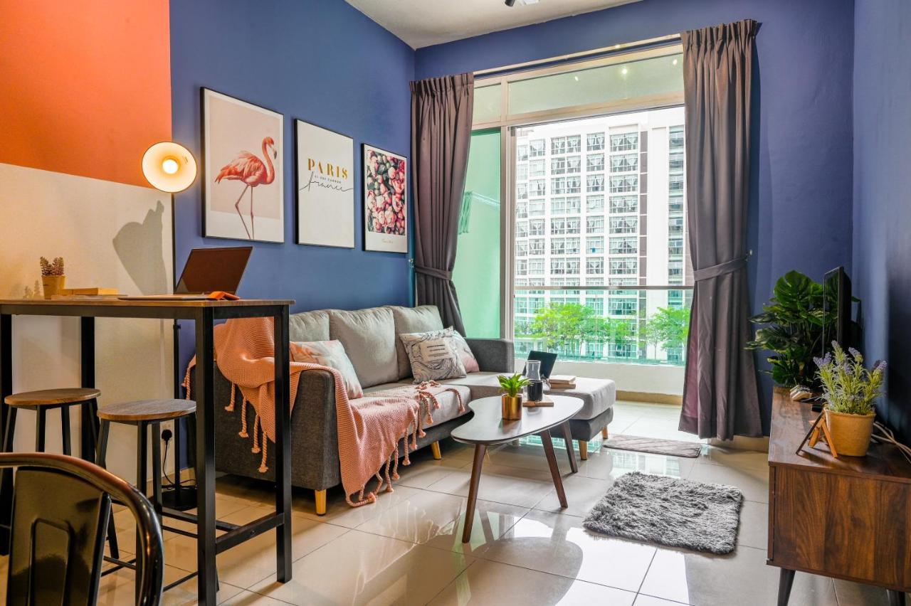 Urban Oasis, 3Br Apt In Prime Location At Cyberjaya By Verano Luaran gambar
